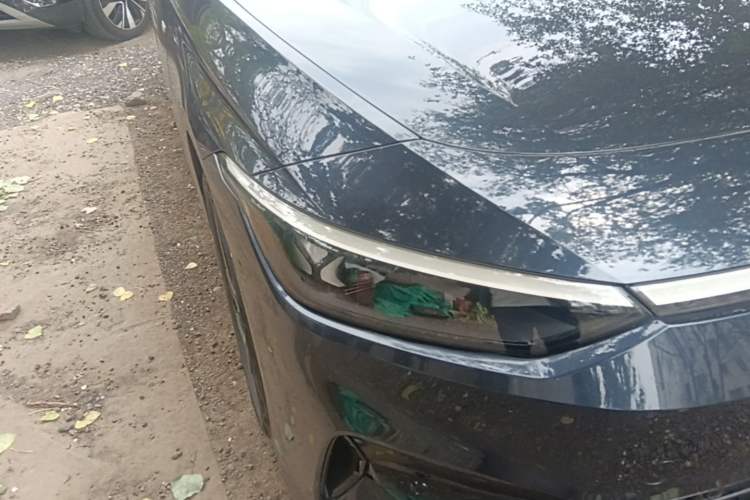 Used Volkswagen ID.7 VIZZION 2024 First Edition Right Front Headlight