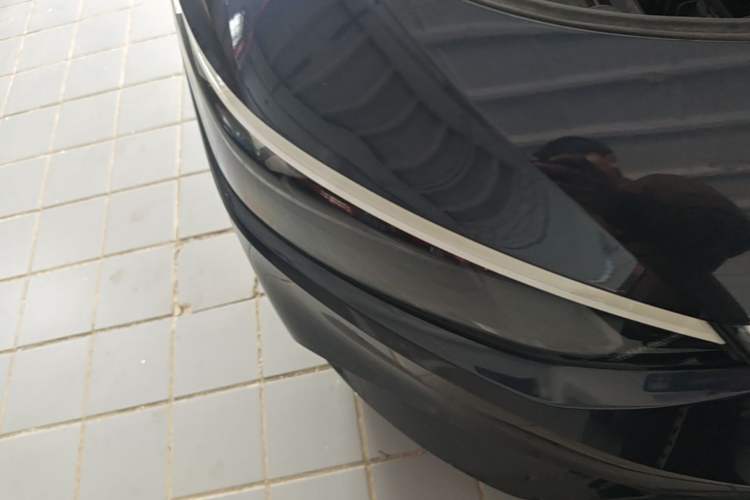 Used Volkswagen ID.7 VIZZION 2024 AIR model Right Front Headlight