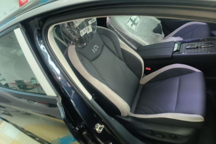 Used Volkswagen ID.7 VIZZION 2024 PRO Model Right Front Seat