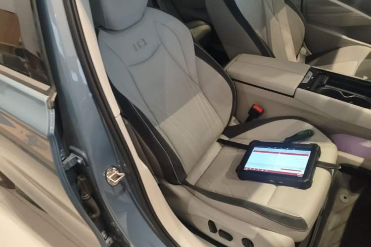 Used Volkswagen ID.7 VIZZION 2024 First Edition Right Front Seat
