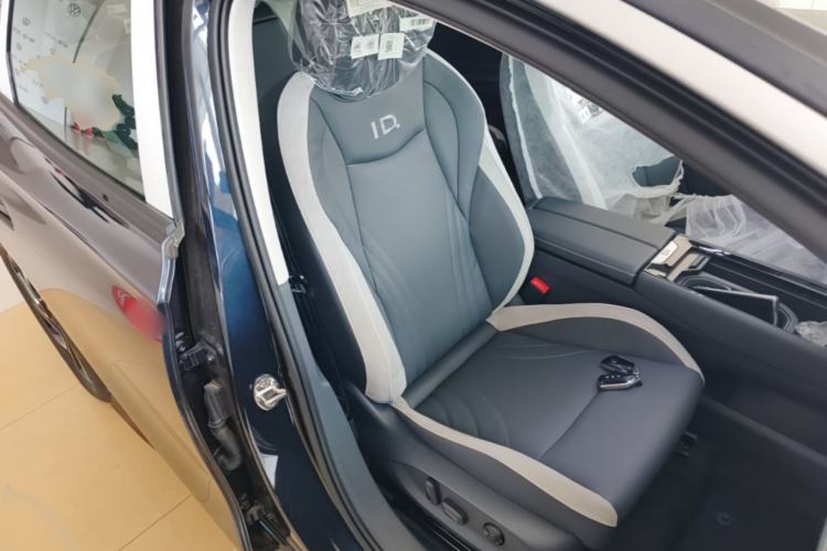 Used Volkswagen ID.7 VIZZION 2024 PRO Model Right Front Seat