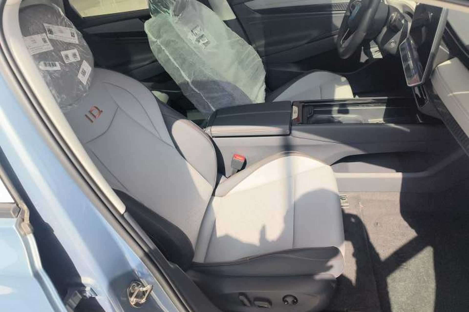 Used Volkswagen ID.7 VIZZION 2024 AIR model Right Front Seat