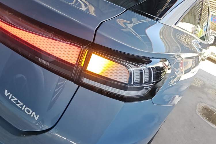 Used Volkswagen ID.7 VIZZION 2024 PRO Model Right Rear Taillight