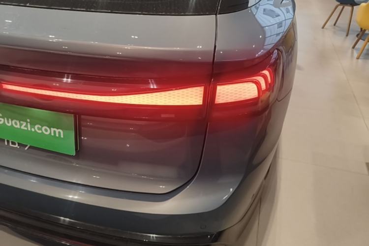 Used Volkswagen ID.7 VIZZION 2024 First Edition Right Rear Taillight