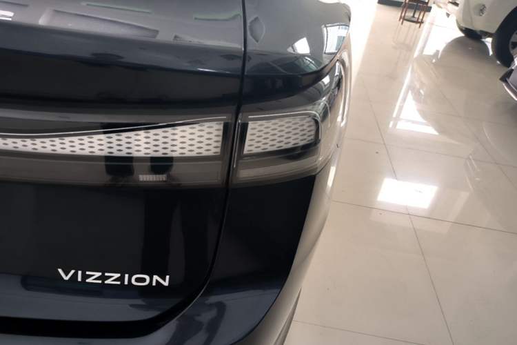 Used Volkswagen ID.7 VIZZION 2024 PRO Model Right Rear Taillight