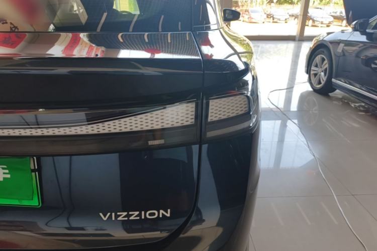 Used Volkswagen ID.7 VIZZION 2024 AIR model Right Rear Taillight