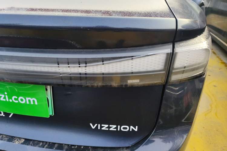 Used Volkswagen ID.7 VIZZION 2024 AIR model Right Rear Taillight