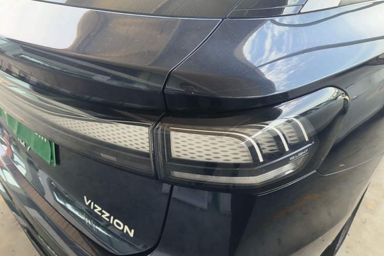 Used Volkswagen ID.7 VIZZION 2024 PRO Model Right Rear Taillight
