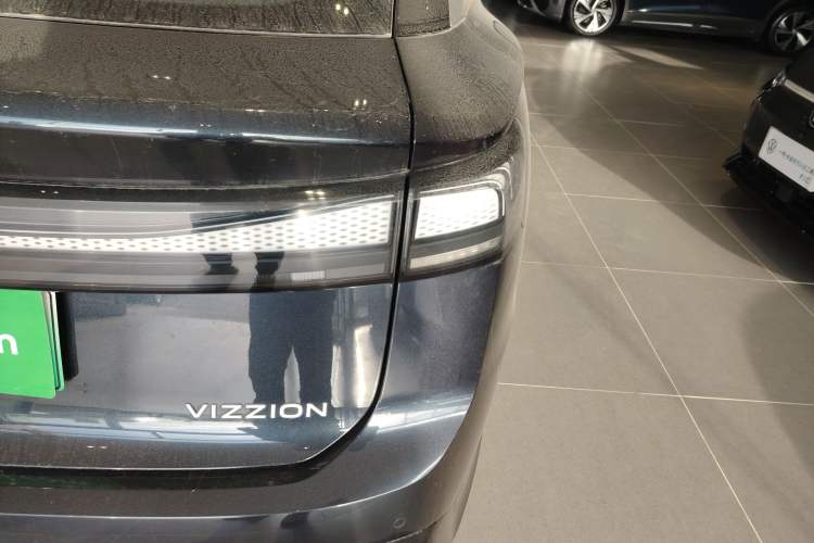 Used Volkswagen ID.7 VIZZION 2024 First Edition Right Rear Taillight