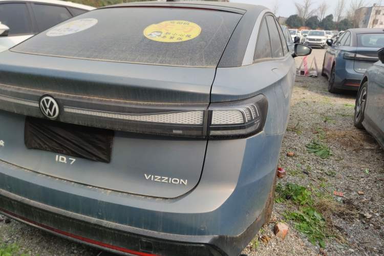 Used Volkswagen ID.7 VIZZION 2024 PRO Model Right Rear Taillight