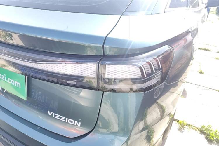Used Volkswagen ID.7 VIZZION 2024 First Edition Right Rear Taillight