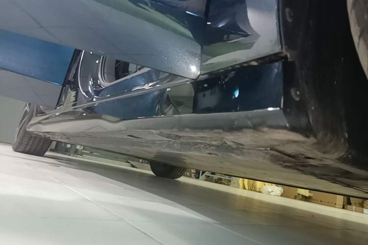 Used Volkswagen ID.7 VIZZION 2024 PRIME Right Side Sill