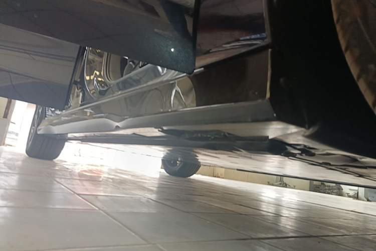 Used Volkswagen ID.7 VIZZION 2024 PRO Model Right Side Sill
