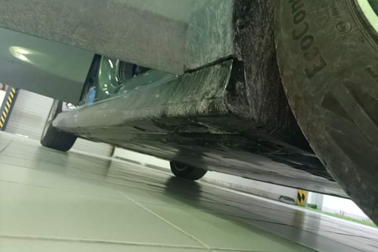 Used Volkswagen ID.7 VIZZION 2024 PRO Model Right Side Sill