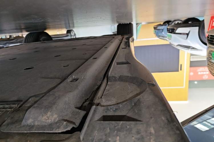 Used Volkswagen ID.7 VIZZION 2024 PRO Model Right Side Sill