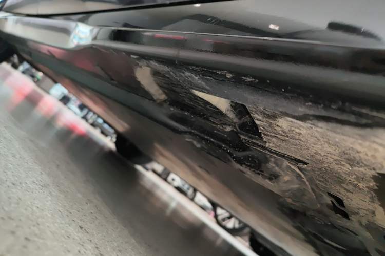 Used Volkswagen ID.7 VIZZION 2024 AIR model Right Side Sill