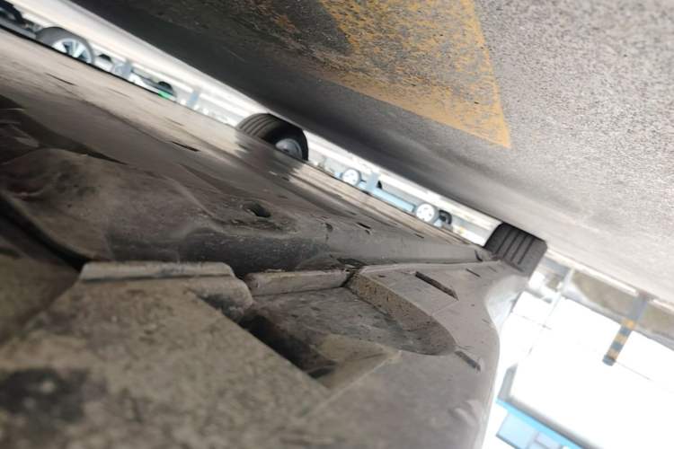 Used Volkswagen ID.7 VIZZION 2024 PRO Model Right Side Sill