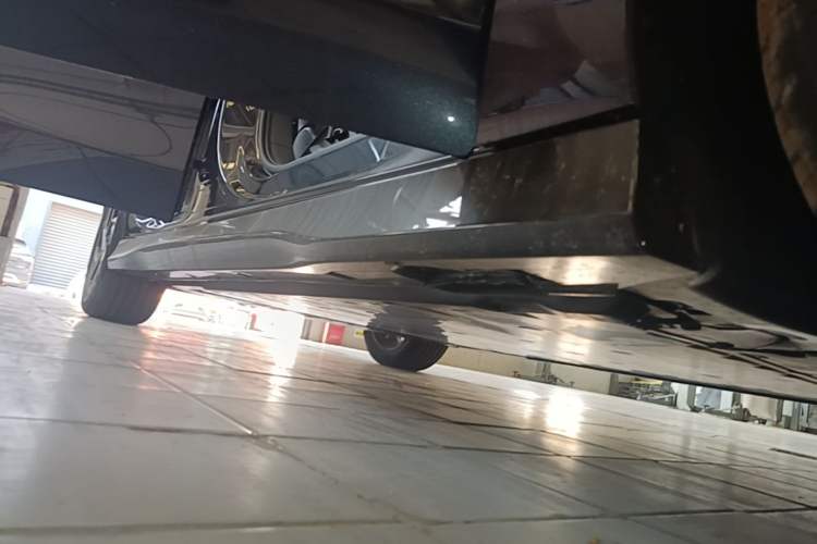Used Volkswagen ID.7 VIZZION 2024 PRO Model Right Side Sill