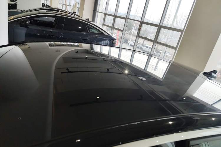 Used Volkswagen ID.7 VIZZION 2024 PRO Model Roof