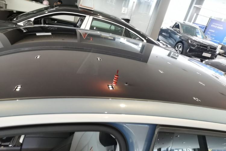 Used Volkswagen ID.7 VIZZION 2024 AIR model Roof