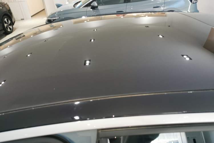 Used Volkswagen ID.7 VIZZION 2024 PRO Model Roof