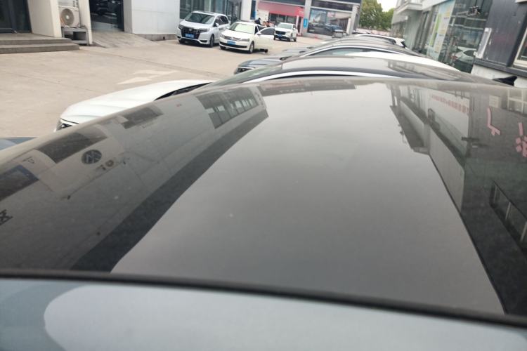 Used Volkswagen ID.7 VIZZION 2024 AIR model Roof