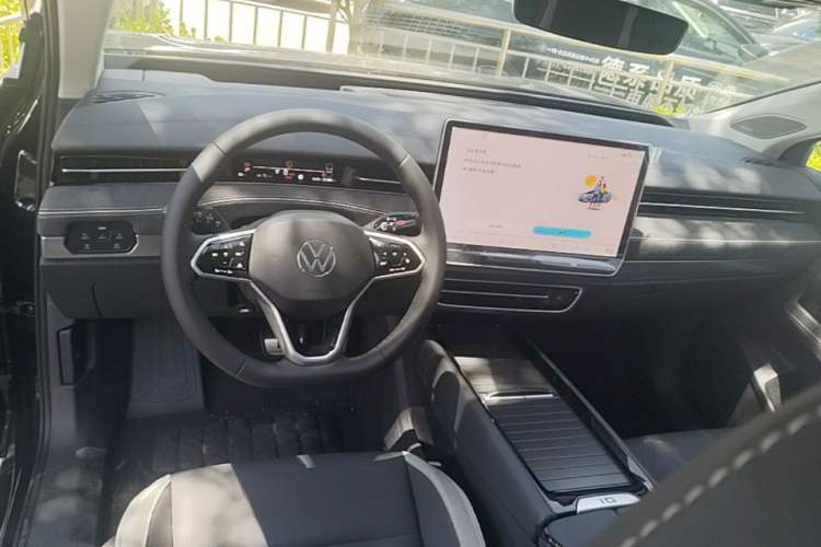 Used Volkswagen ID.7 VIZZION 2024 PRO Model Steering Wheel
