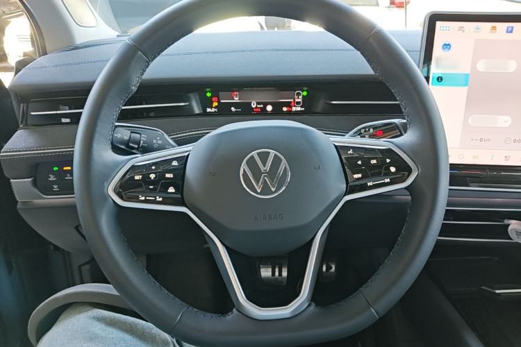 Used Volkswagen ID.7 VIZZION 2024 PRO Model Steering Wheel