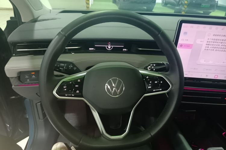 Used Volkswagen ID.7 VIZZION 2024 AIR model Steering Wheel