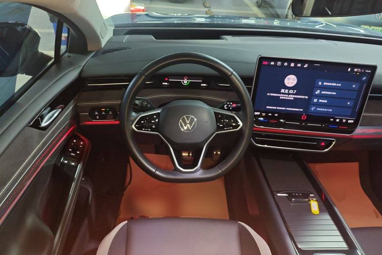 Used Volkswagen ID.7 VIZZION 2024 PRO Model Steering Wheel