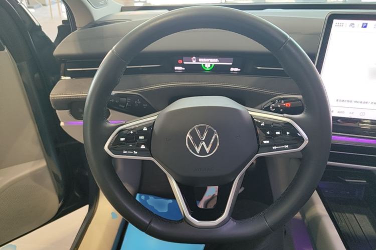 Used Volkswagen ID.7 VIZZION 2024 First Edition Steering Wheel