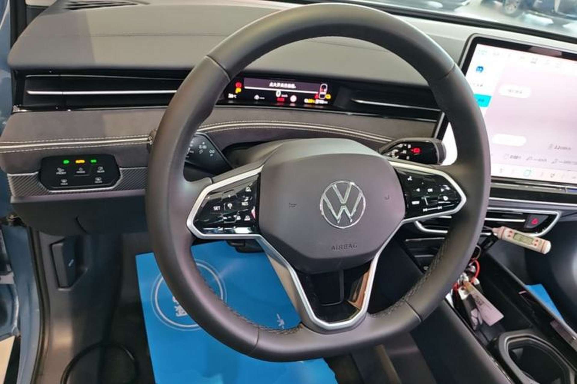 Used Volkswagen ID.7 VIZZION 2024 PRO Model Steering Wheel
