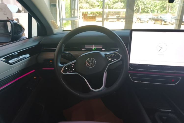 Used Volkswagen ID.7 VIZZION 2024 AIR model Steering Wheel