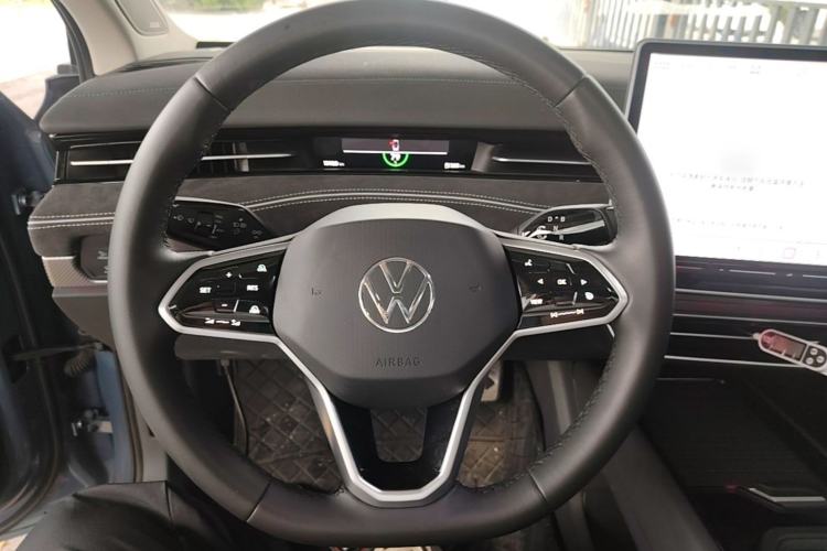 Used Volkswagen ID.7 VIZZION 2024 PRO Model Steering Wheel