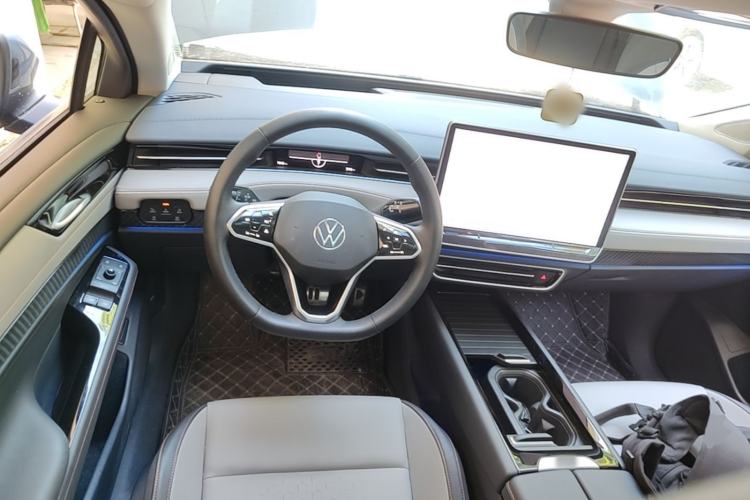 Used Volkswagen ID.7 VIZZION 2024 AIR model Steering Wheel