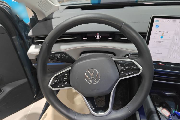 Used Volkswagen ID.7 VIZZION 2024 AIR model Steering Wheel