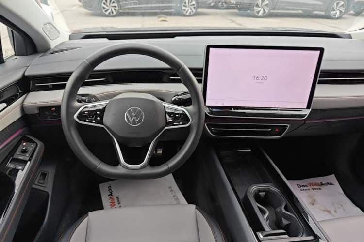 Used Volkswagen ID.7 VIZZION 2024 AIR model Steering Wheel