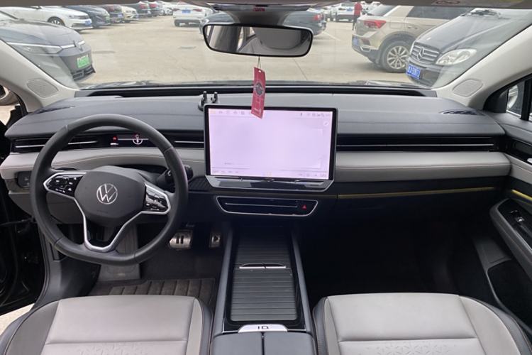 Used Volkswagen ID.7 VIZZION 2024 AIR model Steering Wheel