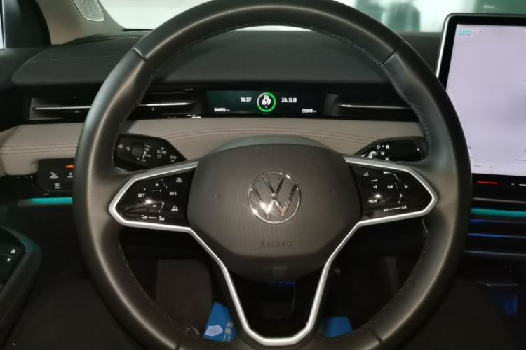 Used Volkswagen ID.7 VIZZION 2024 AIR model Steering Wheel
