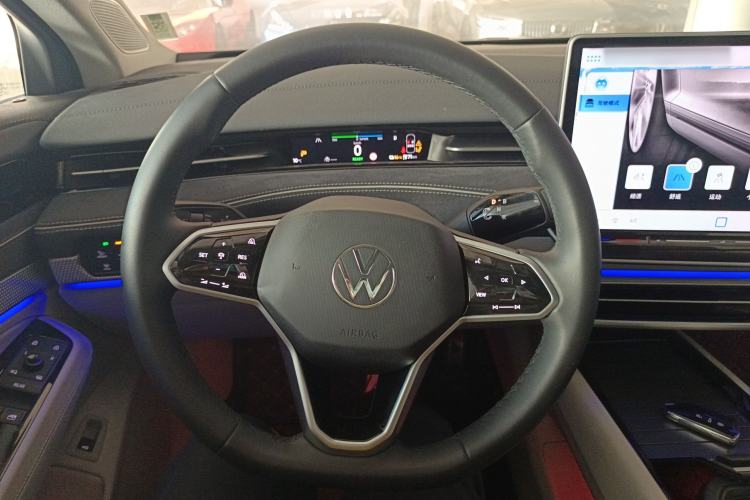 Used Volkswagen ID.7 VIZZION 2024 First Edition Steering Wheel