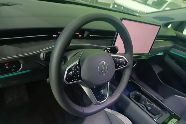 Used Volkswagen ID.7 VIZZION 2024 PRO Model Steering Wheel