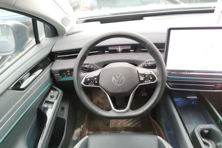 Used Volkswagen ID.7 VIZZION 2024 First Edition Steering Wheel