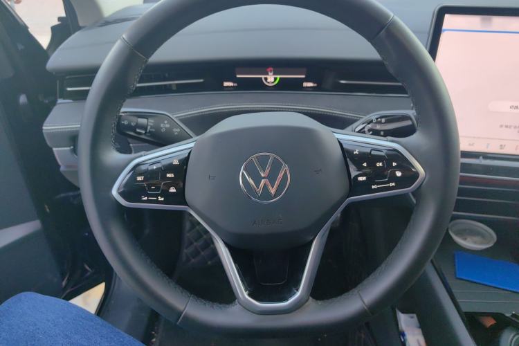 Used Volkswagen ID.7 VIZZION 2024 PRO Model Steering Wheel