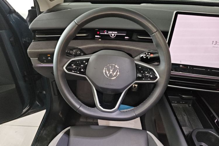 Used Volkswagen ID.7 VIZZION 2024 PRO Model Steering Wheel