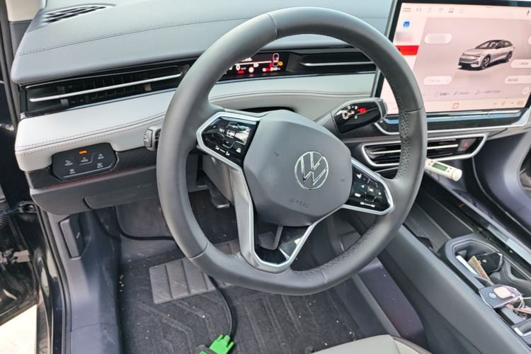 Used Volkswagen ID.7 VIZZION 2024 AIR model Steering Wheel