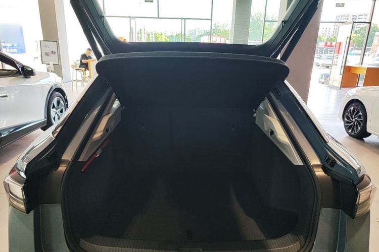 Used Volkswagen ID.7 VIZZION 2024 First Edition Trunk