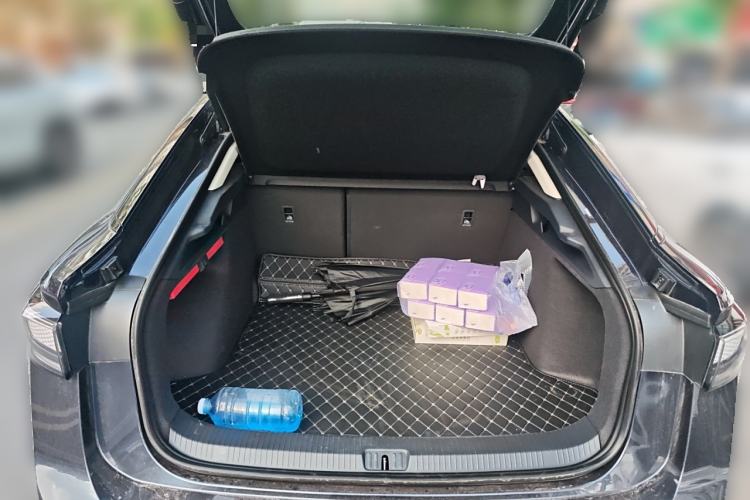 Used Volkswagen ID.7 VIZZION 2024 First Edition Trunk