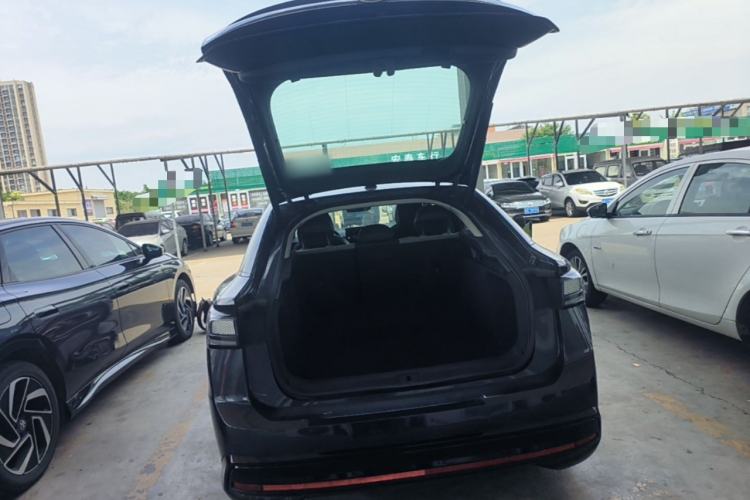 Used Volkswagen ID.7 VIZZION 2024 PRO Model Trunk