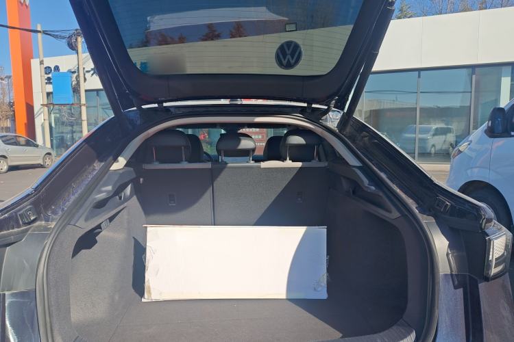 Used Volkswagen ID.7 VIZZION 2024 First Edition Trunk