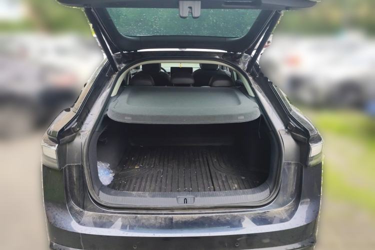 Used Volkswagen ID.7 VIZZION 2024 First Edition Trunk
